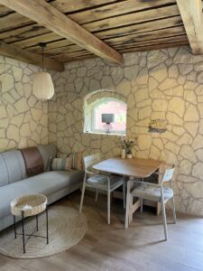 The Water House apartment, sleeps six, facing the lake